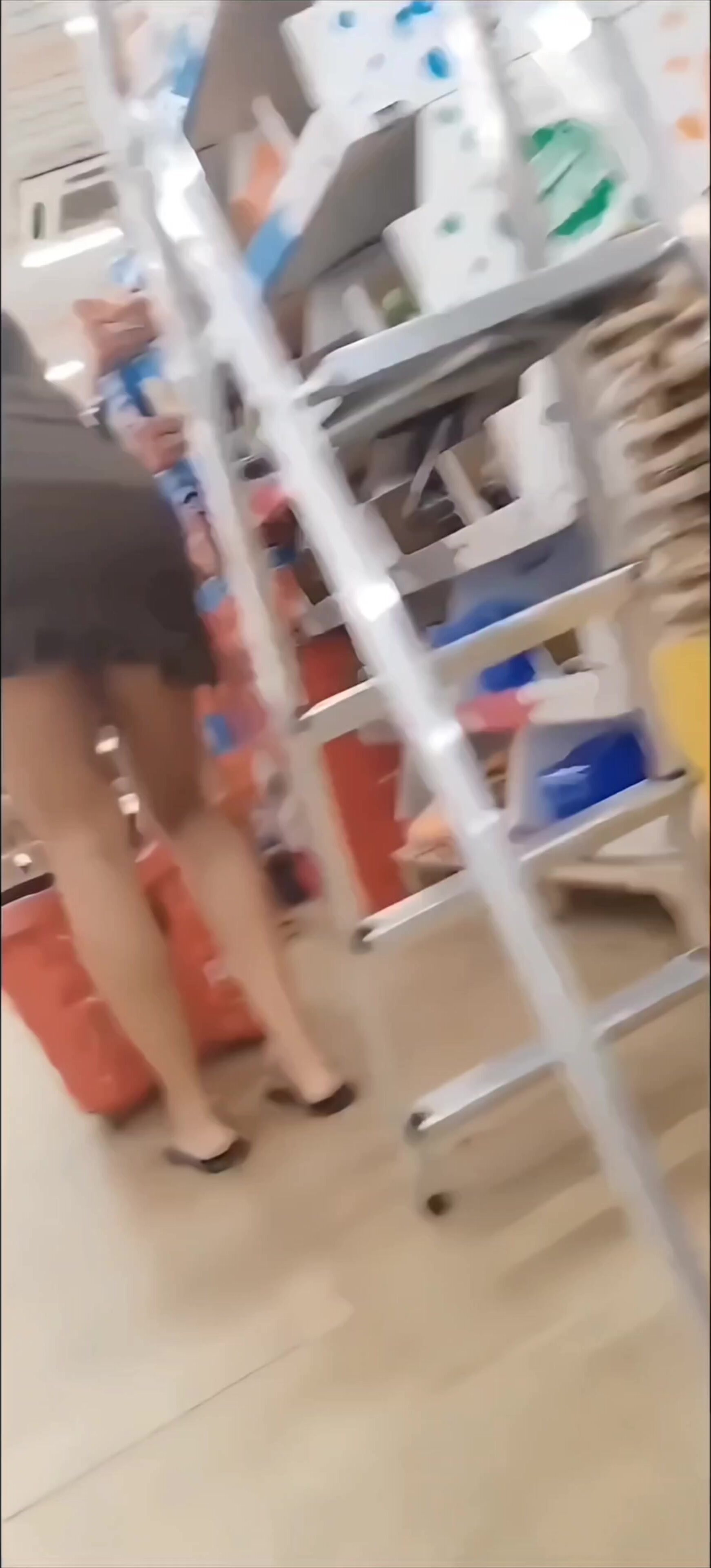 My fuckbuddy makes supermarket's customers horny