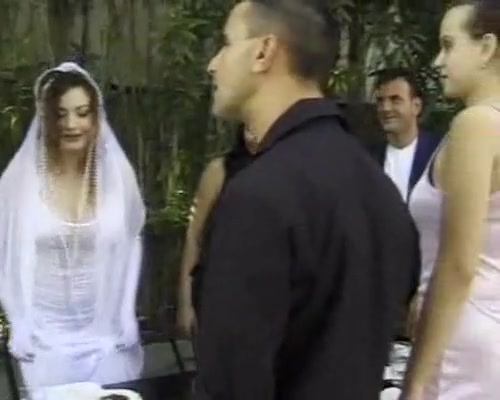 Sposa Italiana - Matrimonio all'italiana con sesso hardcore - AmaPorn